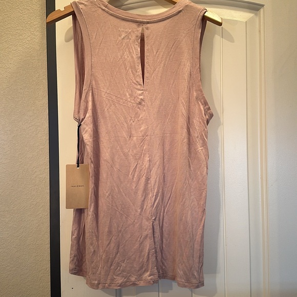 Halogen Keyhole Tank - Picture 2 of 2